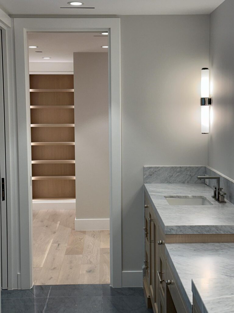 Closet & Bathroom Lighting